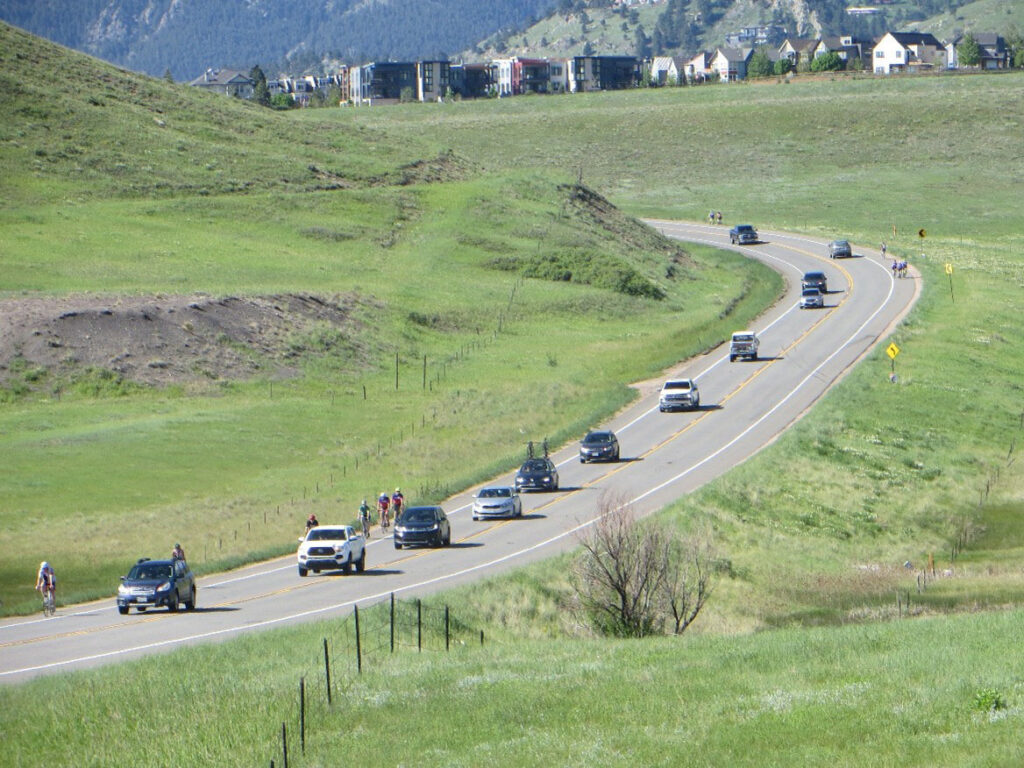 Motor vehicles and bicyclists on US 36 north of Boulder